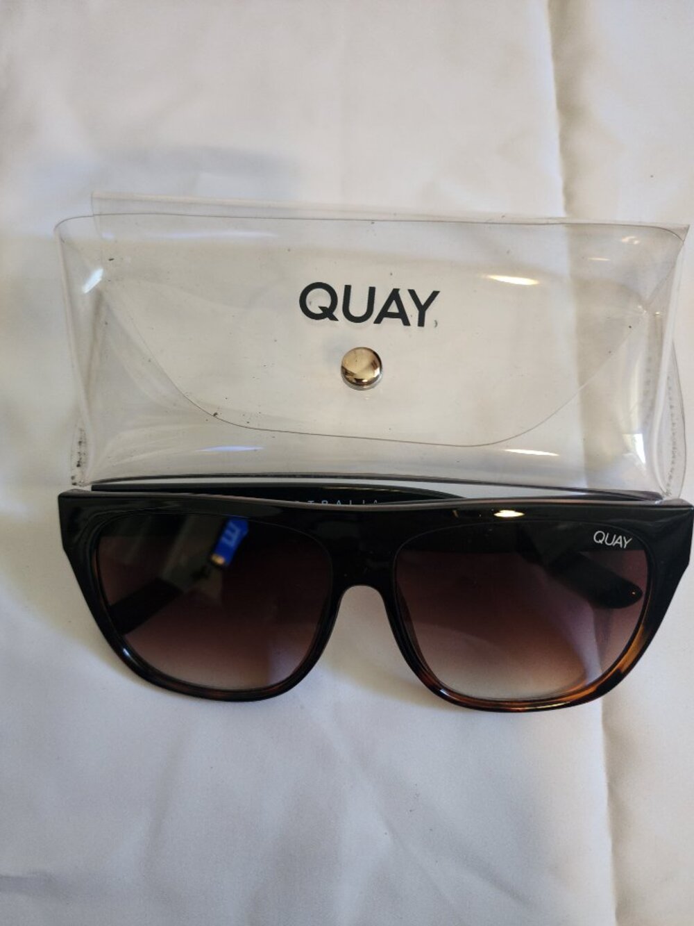 QUAY Drama by Day III Black and Brown Tortoiseshell Gradient Sunglasses